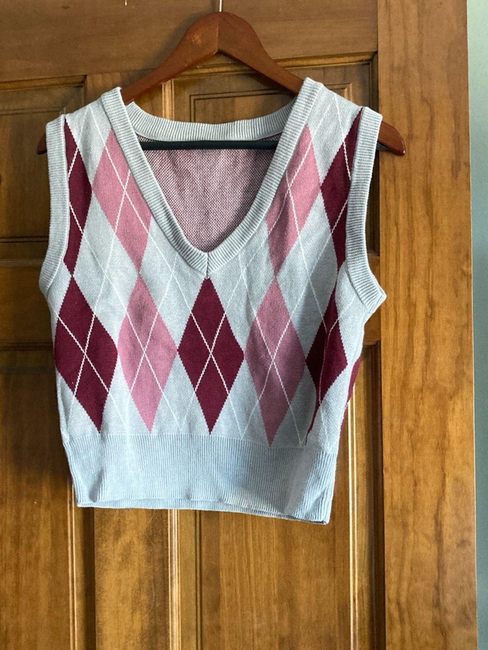Argyle V-Neck Sweater Vest - Pink & Burgundy